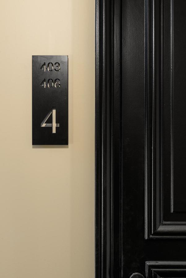 Black Door Apartahotel 5*